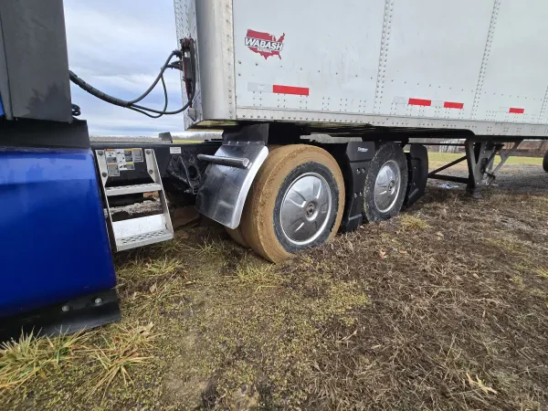 J & S Towing - photo 4