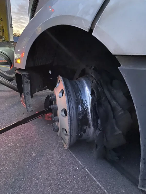 Truck Road Service - photo 4