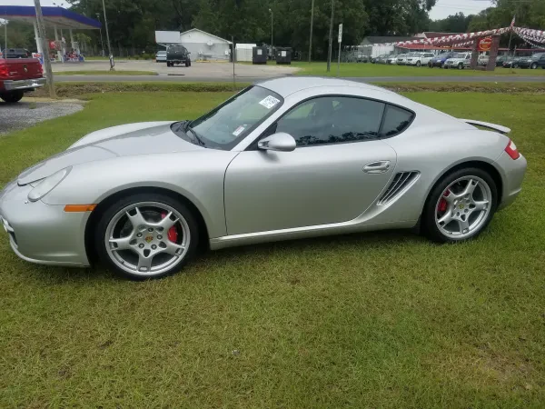 Bailey's Truck & Auto Sales - photo 3