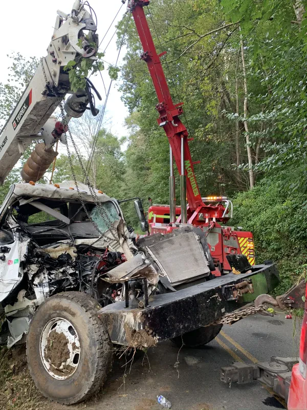 John's Big Rig Towing and Recovery - photo 4