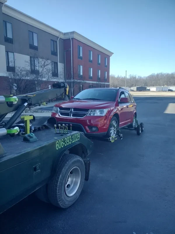 Clayts Towing - photo 2