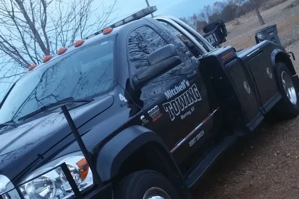 Mitchell's Towing And Roadside Assistance - photo 4