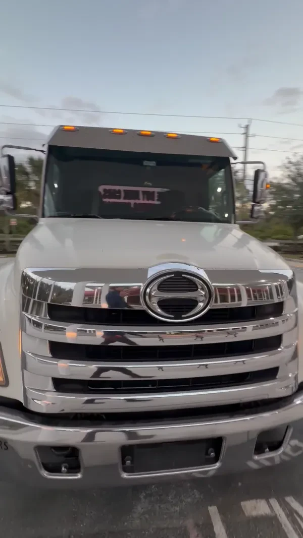 JR Towing LLC - photo 2