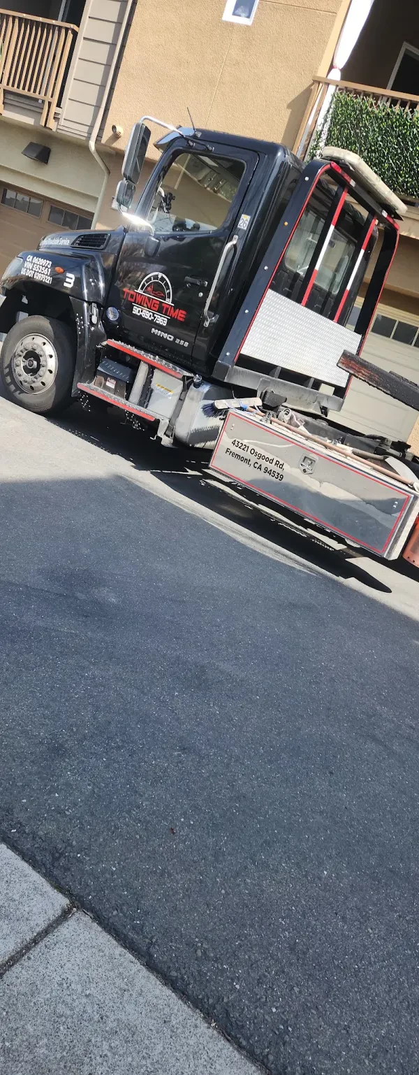 Towing Time - photo 2