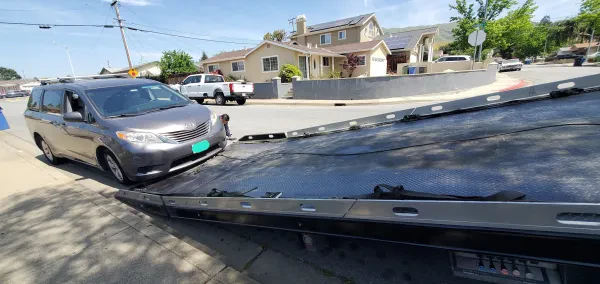Towing Time - photo 3