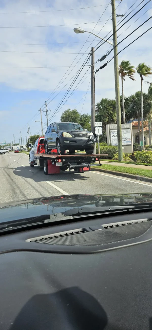 Dave's Towing LLC - photo 2