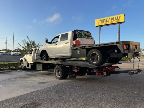 R&G Towing and Recovery LLC - photo 4