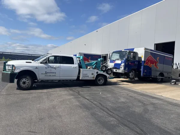 KJ'S Towing & Recovery - photo 3