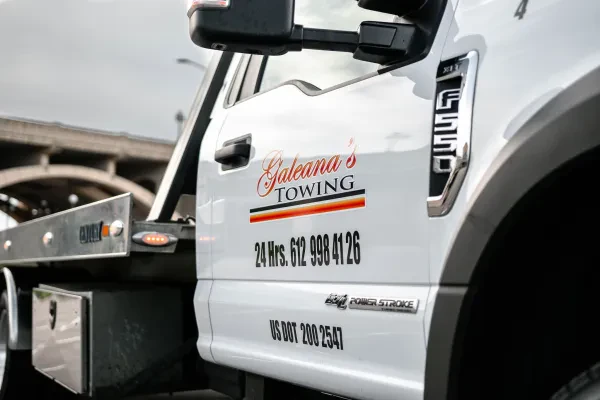 Galeana's Towing & Services - photo 2
