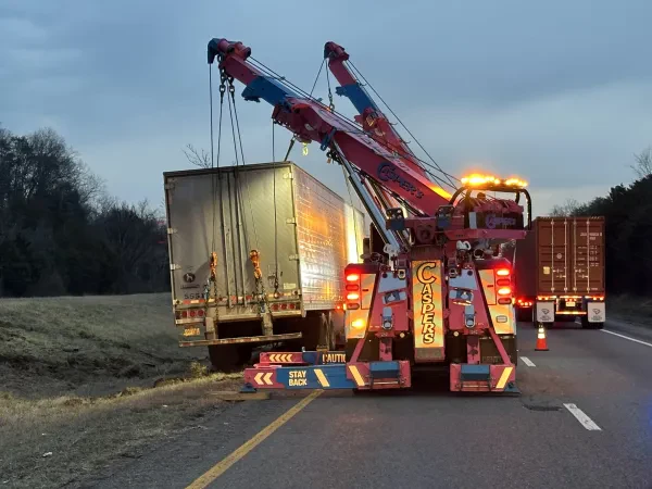 Casper's Wrecker - Heavy Duty, Semi Trailer & Car Towing Services - photo 4