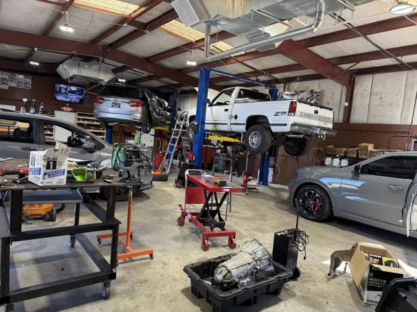 Royal Towing & Auto Care - photo 4