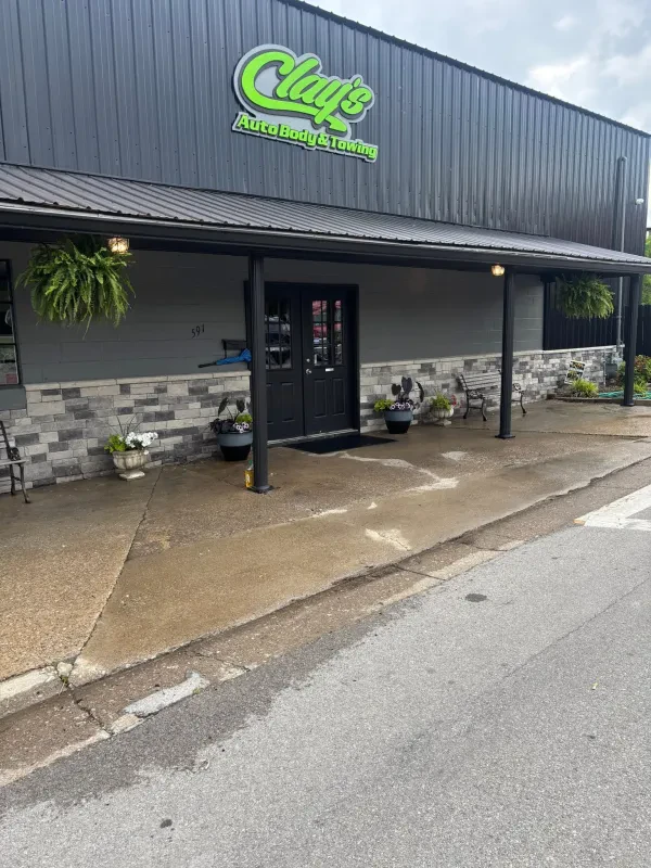 Clay's Auto Body & Towing - photo 2
