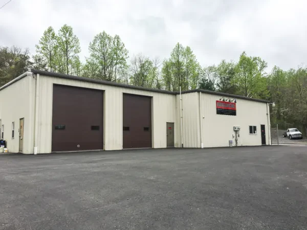 Bressler's, Inc. Body Shop - photo 2