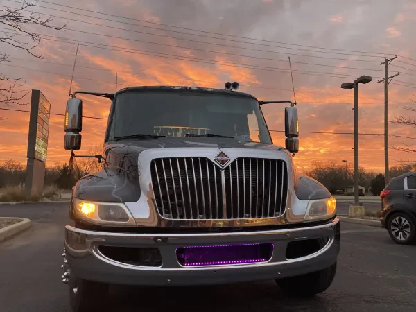 Julie's Towing - photo 3