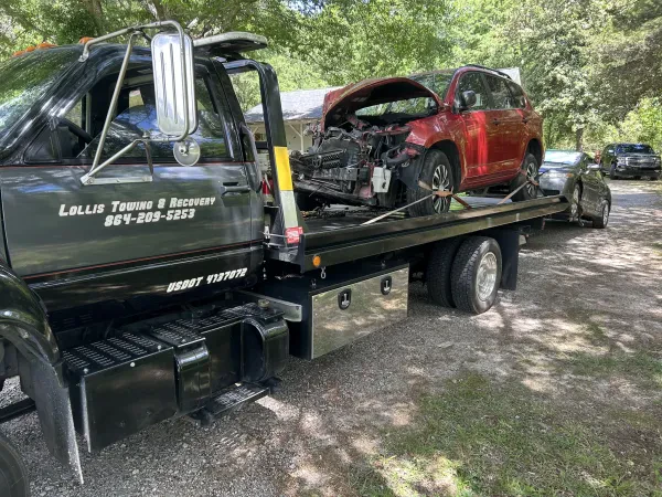 Lollis Towing & Recovery - photo 2