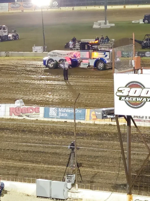 300 Raceway - photo 4