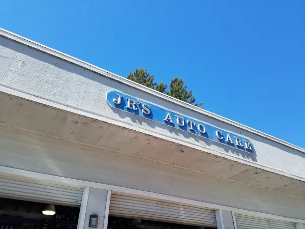 J R's Auto Care Center - photo 3