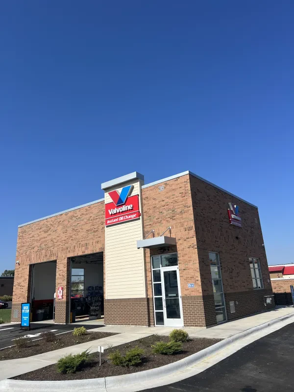 Valvoline Instant Oil Change - photo 3