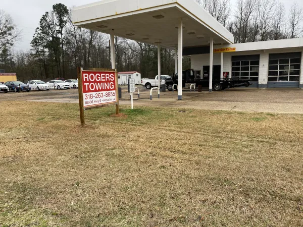 ROGERS TOWING LLC - photo 4