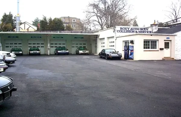 Roxy Auto Body Inc. - photo 4