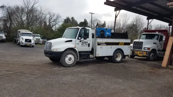 Glenn's Auto and Truck Repair - photo 3