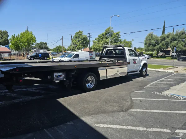 Old School Towing - photo 2