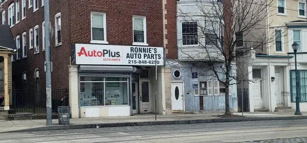 Ronnie's Auto Parts Inc - photo 3