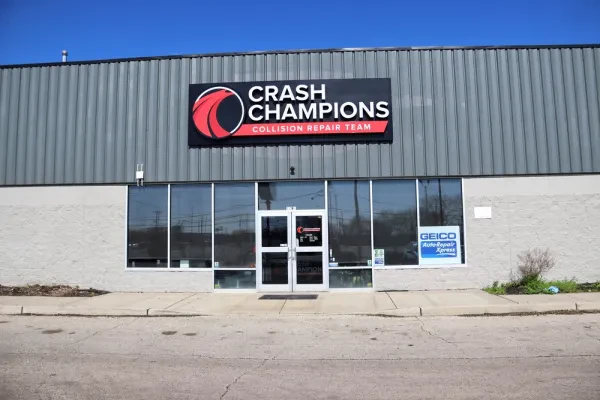 Crash Champions Collision Repair Philly South - photo 3