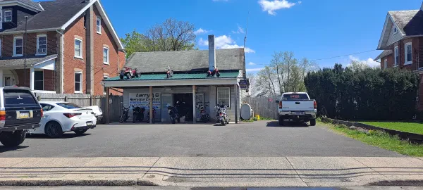 Larry's Service Center - photo 2