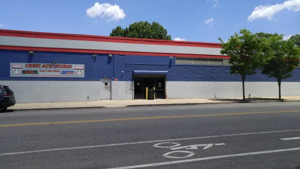 Crest Auto Stores - photo 4
