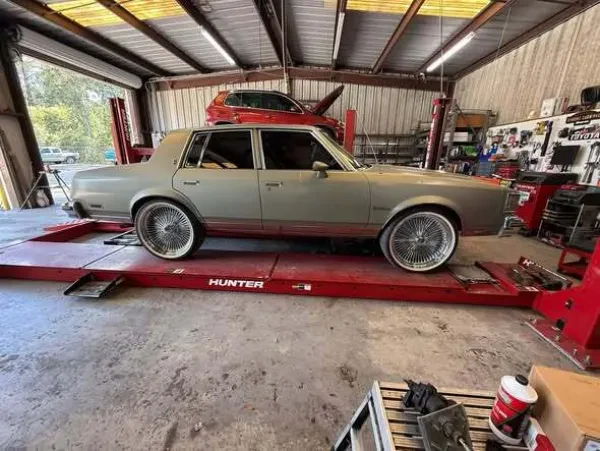 Miracle Automotive Towing Ctr Inc - photo 2