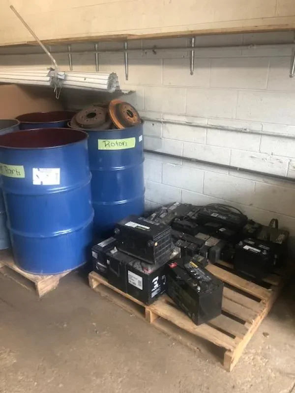 Leyva Recycling Inc - photo 4
