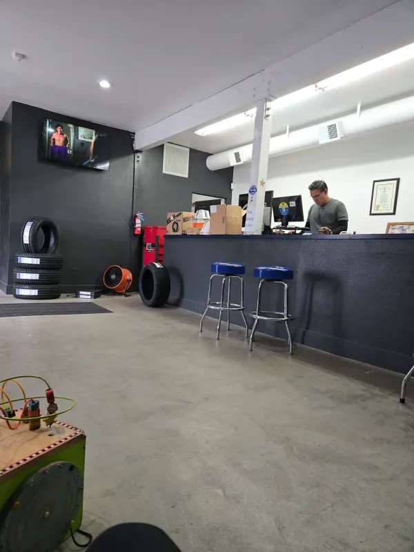Pepe's Tire Shop - photo 4