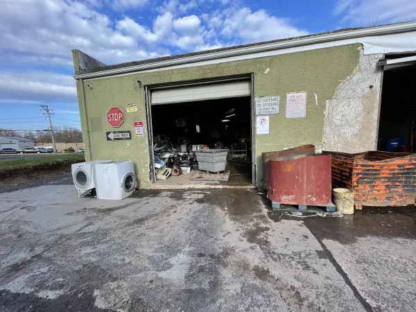 611 Metals Recycling - photo 3