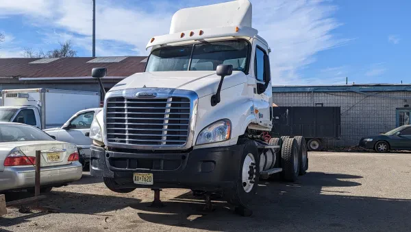 OMEGA TRUCKS AND TRAILERS REPAIR LLC - photo 4