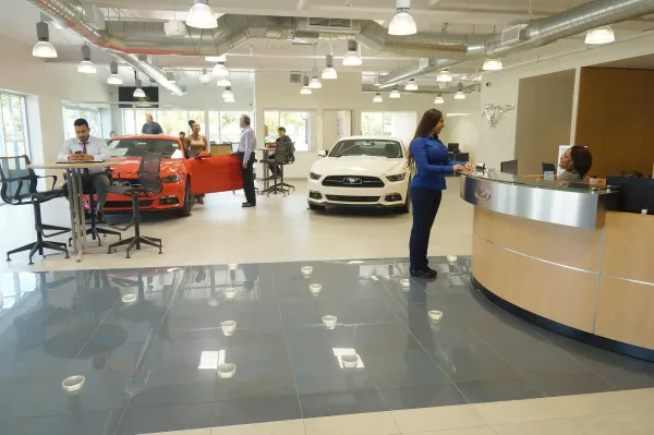 Airport Marina Ford - photo 2