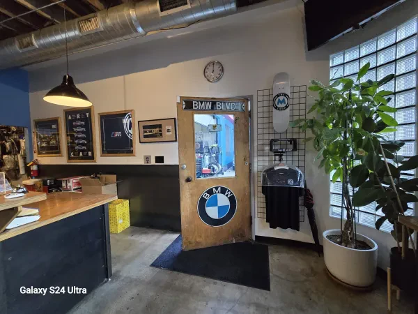 The M Shop - photo 3