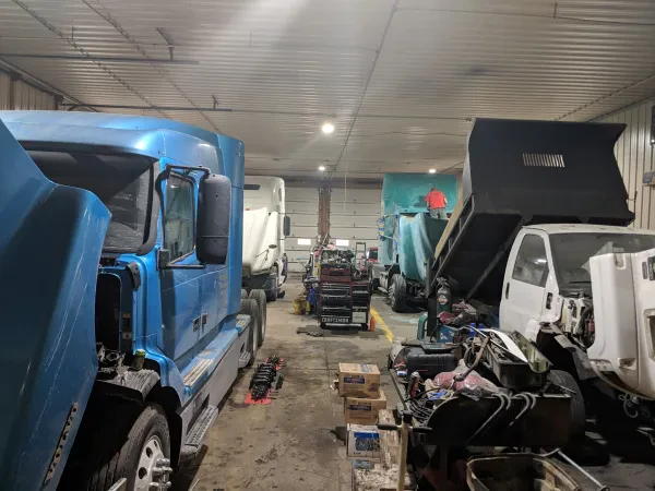 Ashland Auto And Heavy Truck Service - photo 2