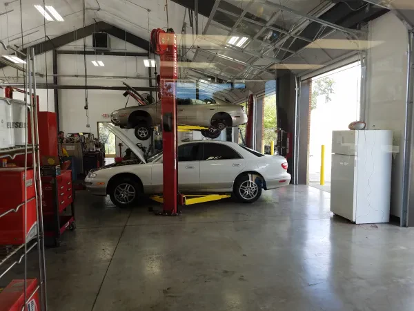 Service Street Tire & Auto Repair - photo 3