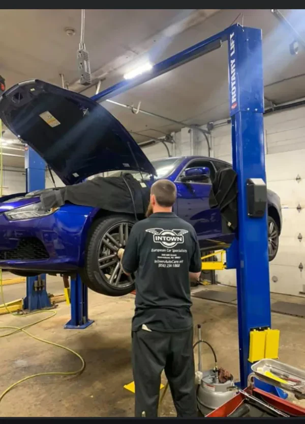 InTown Auto Care - European Automotive Repair: Audi, BMW, Land Rover, Mercedes, Mini, Porsche, Volkswagen - photo 2