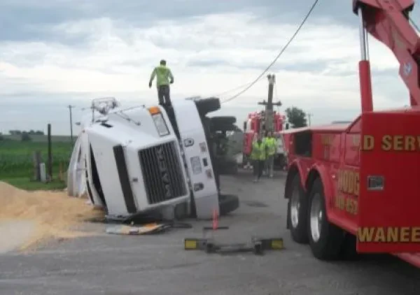 Hodge's Towing & Repair - photo 2