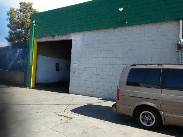 Downtown Metals & Recycling Center - photo 2