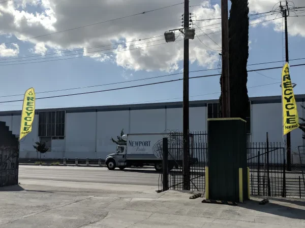 Downtown Metals & Recycling Center - photo 3