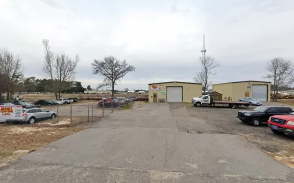 Eddie's Towing & Auto LLC - photo 4