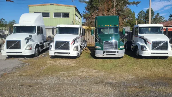 B & W Truck Center - photo 3