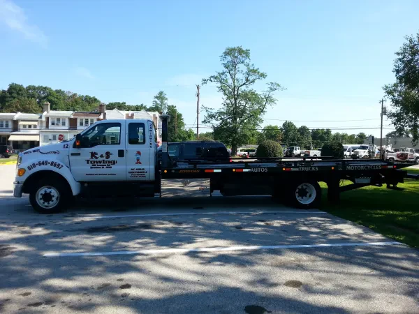 K & S Towing & Recovery - photo 2