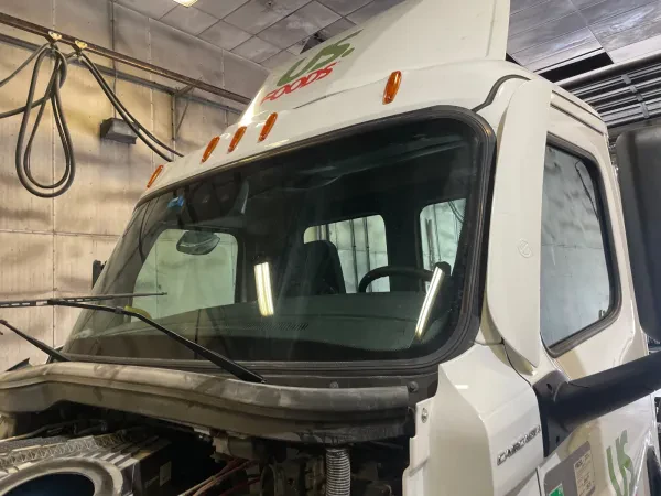 AAA AUTO GLASS - photo 4