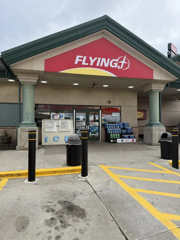 Flying J Travel Center - photo 2
