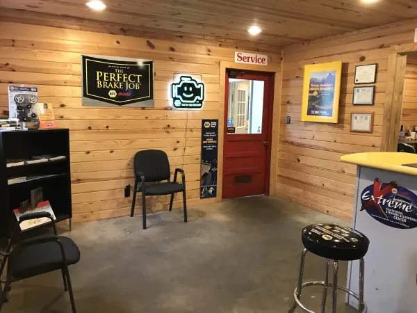 Estes Garage - photo 2