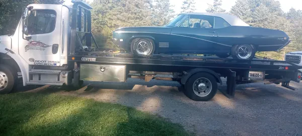 Miles Towing and Recovery - photo 4